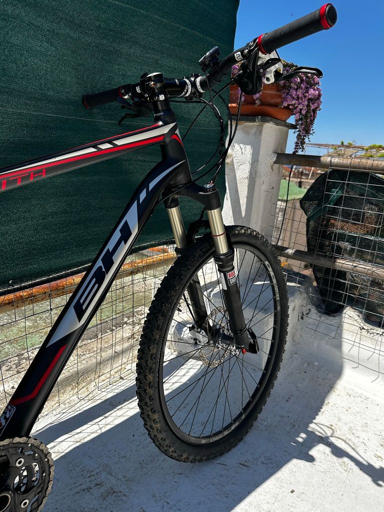 Used BH BH Custom Shimano Deore XT 2014 Mountainbike, Red — image 6 of 9