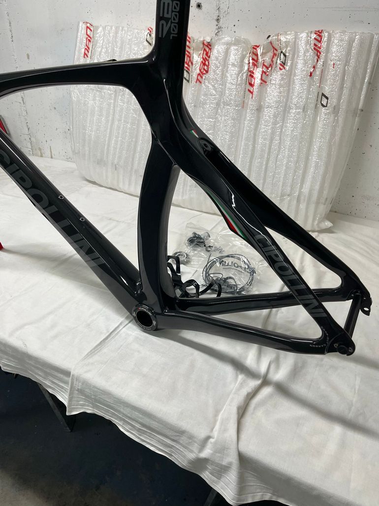 Used Cipollini Rb1k Frameset 2012 Road & Gravel, Schwarz — image 5 of 11
