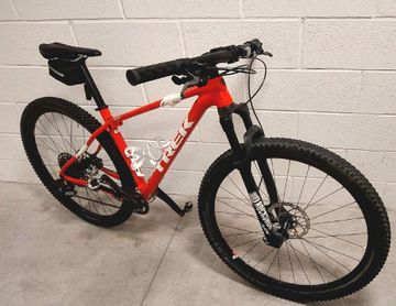 Used Trek Procaliber 6 2019 2019 Mountainbike, Red, 29 — image 1 of 4