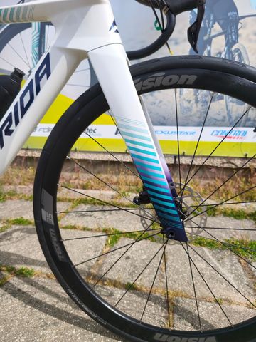 Used Merida REACTO 5000 2027 2027 Road & Gravel, White — image 2 of 7