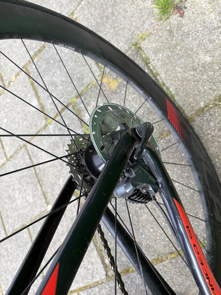 Used Giant Propel Shimano Ultegra Di2 2017 Road & Gravel, Red — image 4 of 7