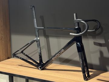 Evolve Cima Frameset 2026 Road & Gravel de segunda mano, Negro — imagen 3 de 4
