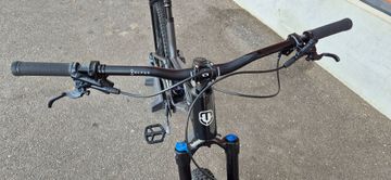 Mondraker Raze SRAM GX Eagle AXS 2022 Mountainbike usato, Nero — immagine 2 di 4