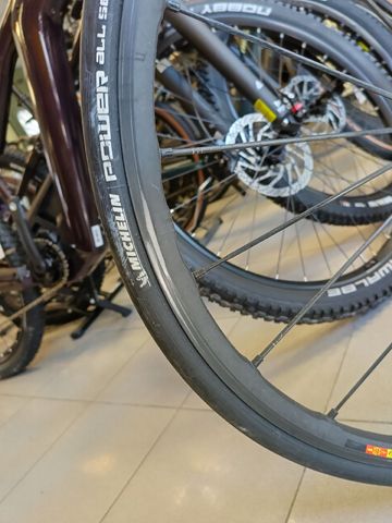 Giant TCR Advanced SL 1 2017 2017 Road & Gravel usato, Nero — immagine 3 di 9