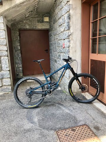 Used Santa Cruz Nomad C XE 2018 2018 Mountainbike, Blue, 27.5 — image 3 of 3