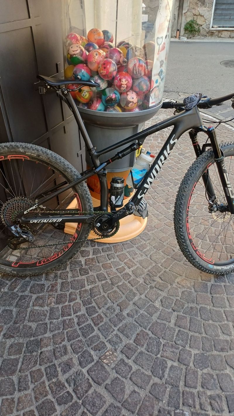 Gebrauchtes Specialized S-Works Epic 2022 2022 Mountainbike, Schwarz, 29 — Bild 3 von 3