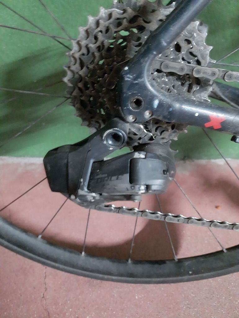 Used Treck Treck Custom SRAM Force eTap AXS 2021 Road & Gravel, Rot — image 4 of 5