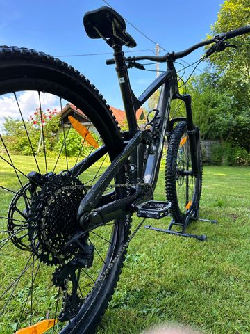 Brugt Trek Slash 8 Gen 5 2023 2023 Mountainbike — billede 3 af 10