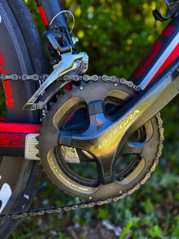 Used Focus Focus Izalco Full Carbon Ultegra 2016 Road & Gravel, Red — image 9 of 13