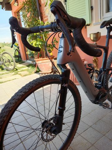 Used Cannondale Topstone neo Shimano GRX 2020 Road & Gravel, Light Gray — image 5 of 12
