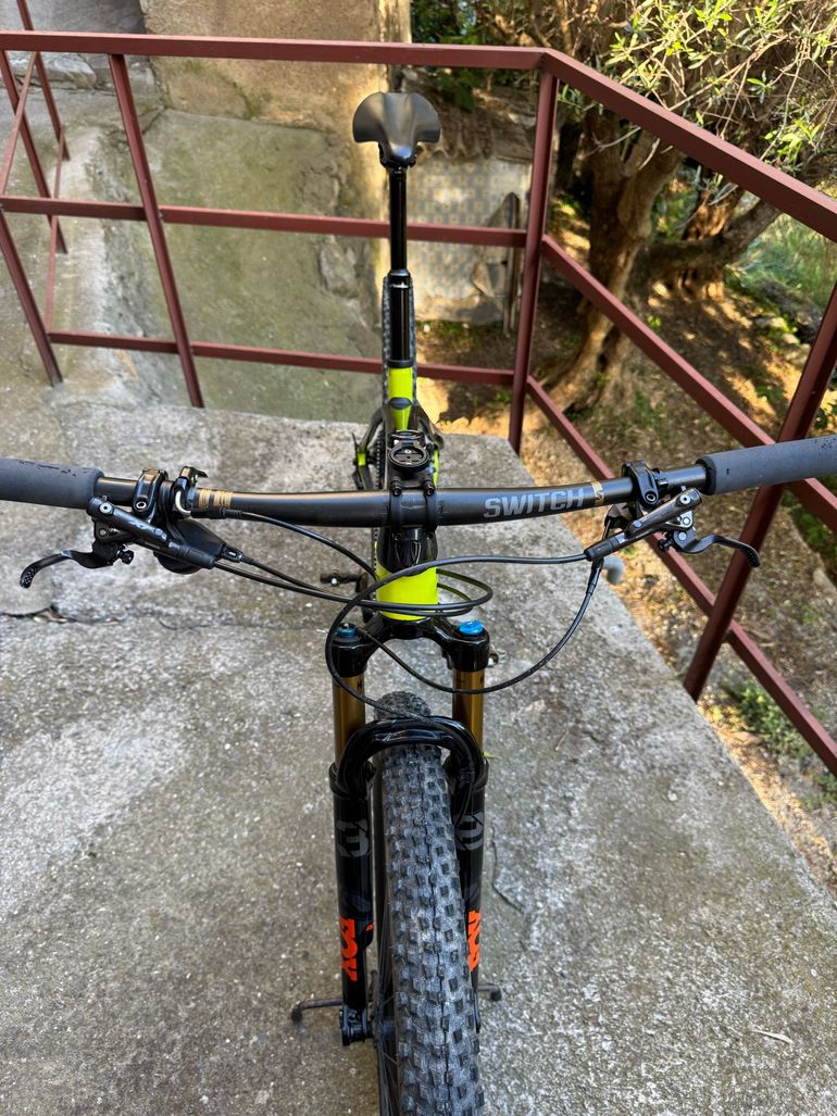 Used Trek Procaliber 9.6 2022 2022 Mountainbike, Black, 29 — image 4 of 4