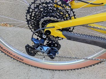 Used Santa Cruz Tallboy Shimano SLX 2023 Mountainbike, Orange — image 7 of 7