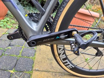 Używany Giant Defy Advanced 1 2024 2024 Road & Gravel — zdjęcie 5 z 11