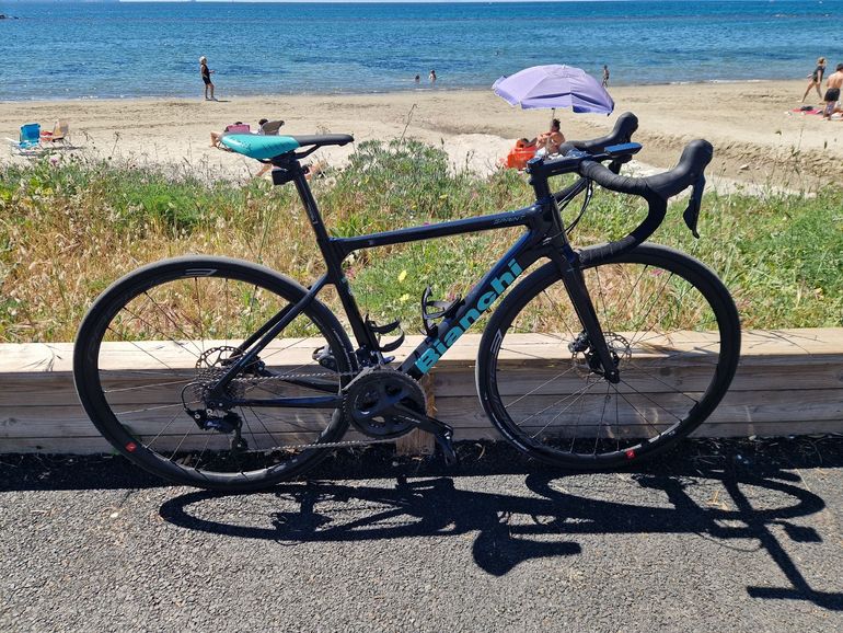 Used Bianchi Sprint Shimano 105 2020 Road & Gravel, Black — image 1 of 11