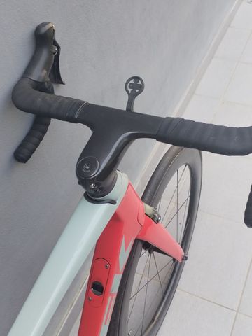 Used Trek Madone 9.0 2018 2018 Road & Gravel, Red — image 5 of 17