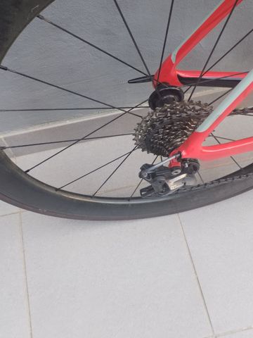 Used Trek Madone 9.0 2018 2018 Road & Gravel, Red — image 4 of 17