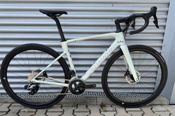 Specialized, Roubaix SL8 Expert - SRAM Rival eTAP AXS 2024