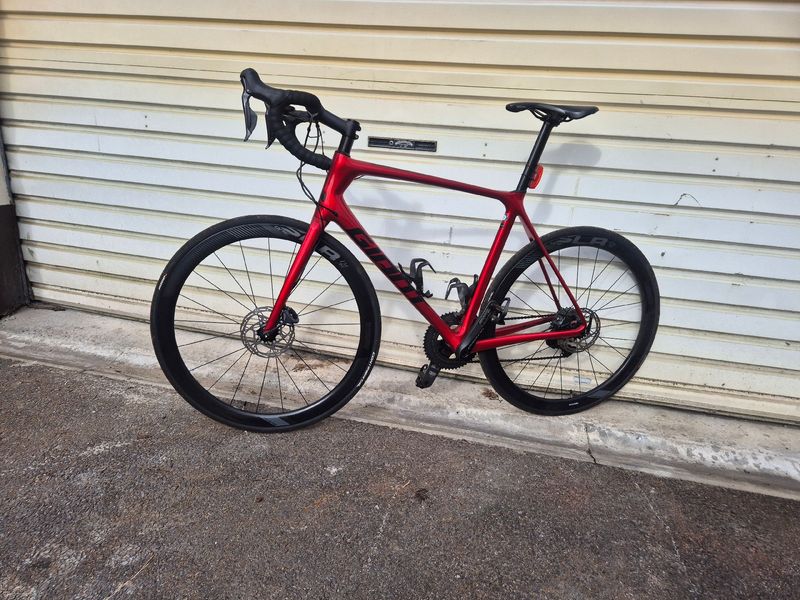 Used Giant tcr advanced pro 1 Custom Shimano Ultegra Di2 2021 Road & Gravel