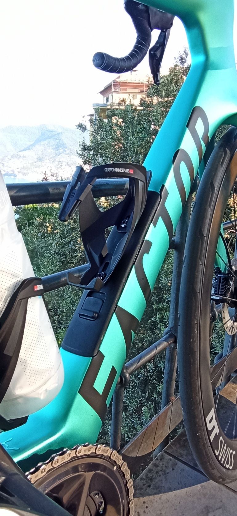 Used Factor Monza Shimano Ultegra Di2 2025 Road & Gravel — image 5 of 10