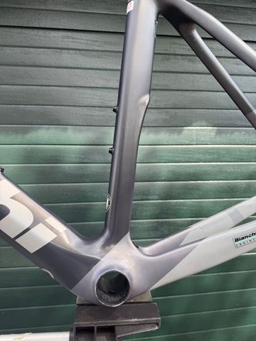 Käytetty Bianchi Oltre XR4 Frame Kit 2023 Frameset 2023 Road & Gravel — kuva 3 / 8