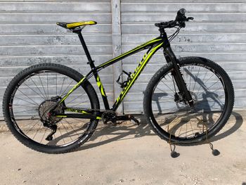 Used Specialized Crave Shimano Deore XT 2016 Mountainbike — image 2 of 18