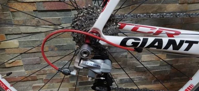 Used Giant Tcr Shimano Ultegra 2015 Road & Gravel, Blanco — image 4 of 4