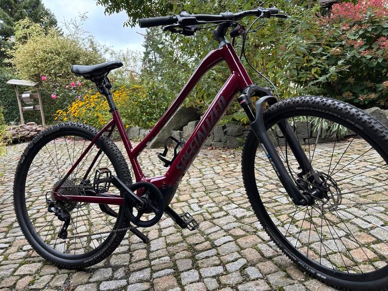 Käytetty Specialized Vado Shimano Deore XT Di2 2023 Urban & Touring