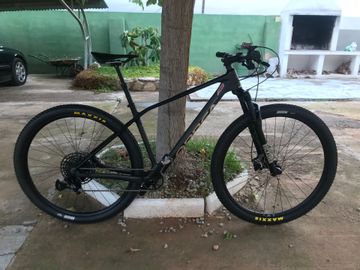 Tweedehands Orbea ALMA M51 2024 2024 Mountainbike — afbeelding 1 van 13