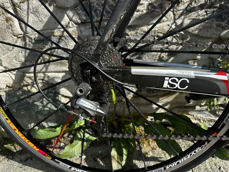 Used BMC BMC Custom Shimano Dura Ace 2010 Road & Gravel, White — image 3 of 11