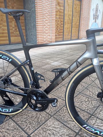 Używany Seka Custom Shimano Ultegra Di2 2026 Road & Gravel — zdjęcie 3 z 5