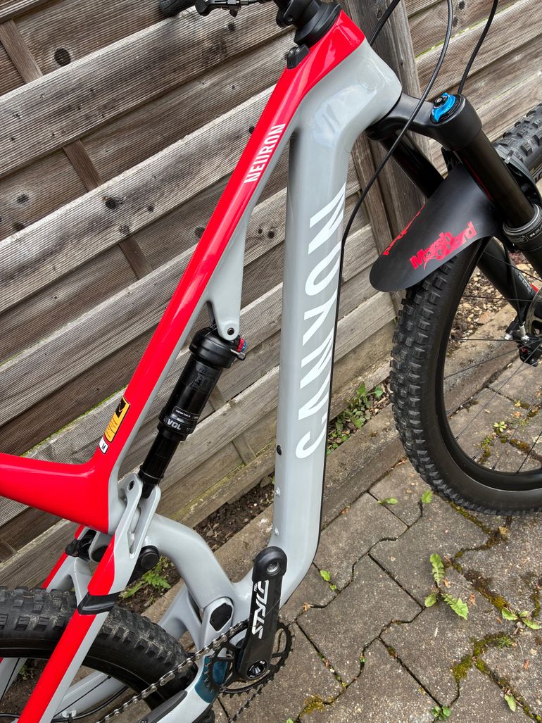 Used Canyon Neuron CF 9 SL 2021 2021 Mountainbike, Red, 27.5, 29 — image 3 of 17