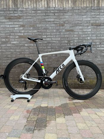 ARC8, Escapee DB ULTEGRA DI2 2025