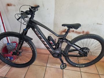 Käytetty Scott Strike eRIDE 900 Premium US 2021 2021 MTB