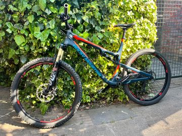 Rocky Mountain Thunderbolt 750 MSL 2015 2015 Mountainbike d'occasion — image 2 sur 21