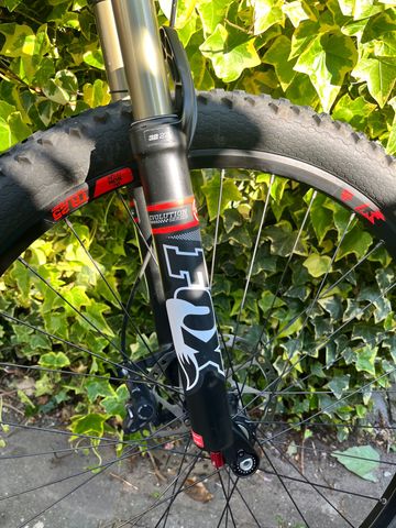Rocky Mountain Thunderbolt 750 MSL 2015 2015 Mountainbike d'occasion — image 18 sur 21