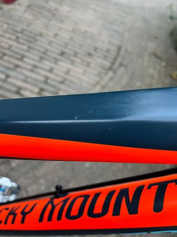 Rocky Mountain Thunderbolt 750 MSL 2015 2015 Mountainbike d'occasion — image 20 sur 21