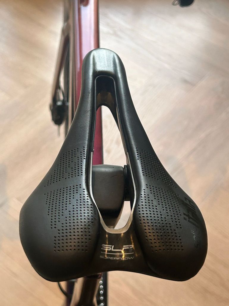 Used Canyon Aeroad CFR Di2 2024 2024 Road & Gravel, Purple — image 18 of 83