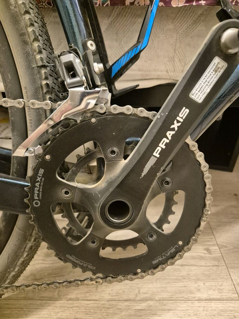 Used Giant Revolt Advanced 2 2022 2022 Road & Gravel, Blue — image 7 of 7
