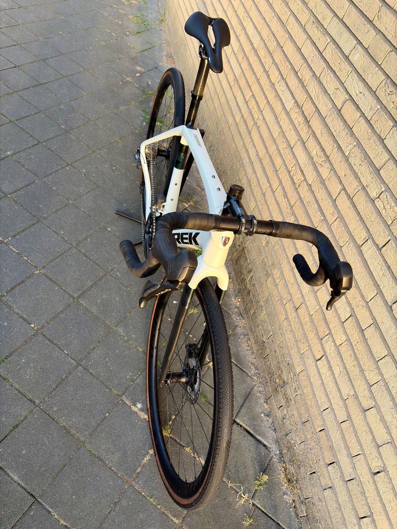 Used Trek Checkpoint Shimano GRX 2024 Road & Gravel, White — image 7 of 9