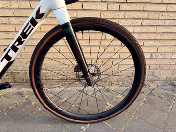 Used Trek Checkpoint Shimano GRX 2024 Road & Gravel, White — image 6 of 9