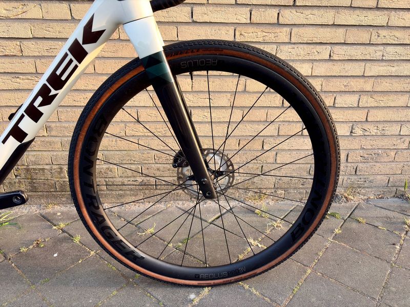 Used Trek Checkpoint Shimano GRX 2024 Road & Gravel, White — image 6 of 9