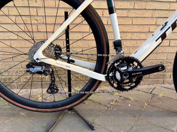 Used Trek Checkpoint Shimano GRX 2024 Road & Gravel, White — image 3 of 9
