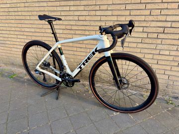 Used Trek Checkpoint Shimano GRX 2024 Road & Gravel, White — image 2 of 9