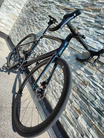 Used Specialized Tarmac Shimano Ultegra Di2 2023 Road & Gravel, Green — image 2 of 4