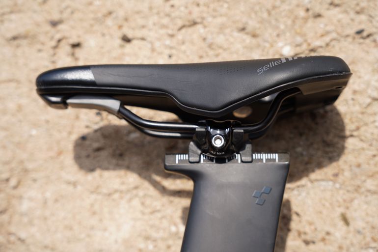 Used CUBE AERIUM C:68, SLT LOW 2023 2023 Road & Gravel, Light Gray — image 9 of 9
