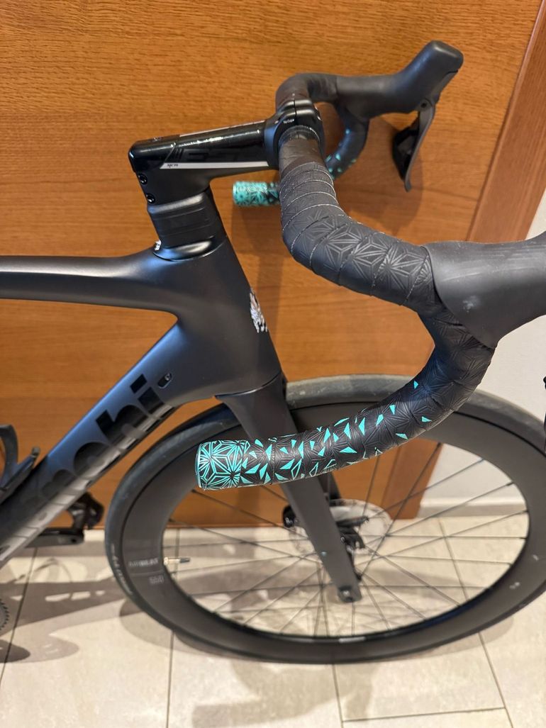 Used Bianchi Milano Shimano Ultegra Di2 2023 Road & Gravel — image 6 of 9