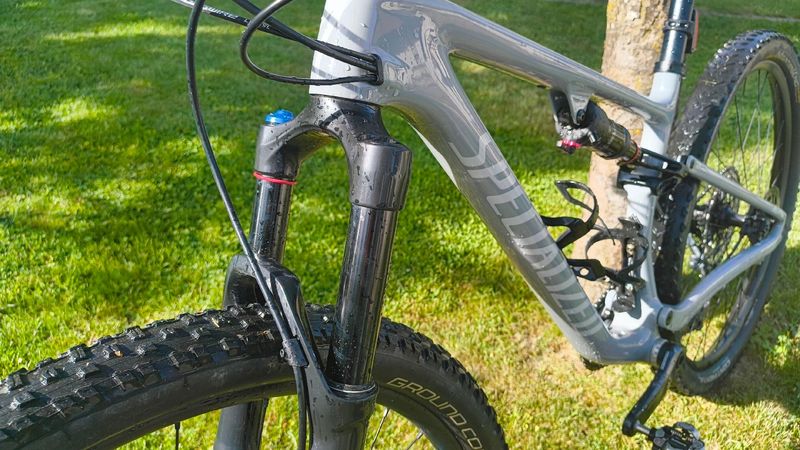 Used Specialized Epic EVO 2021 2021 Mountainbike, Light Gray, 29 — image 4 of 8