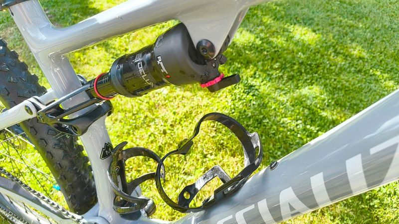 Used Specialized Epic EVO 2021 2021 Mountainbike, Light Gray, 29 — image 5 of 8
