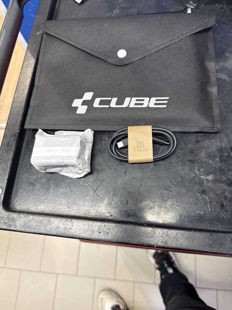 Used CUBE NUROAD C:62, EX 2026 2026 Road & Gravel, Light Gray — image 6 of 9