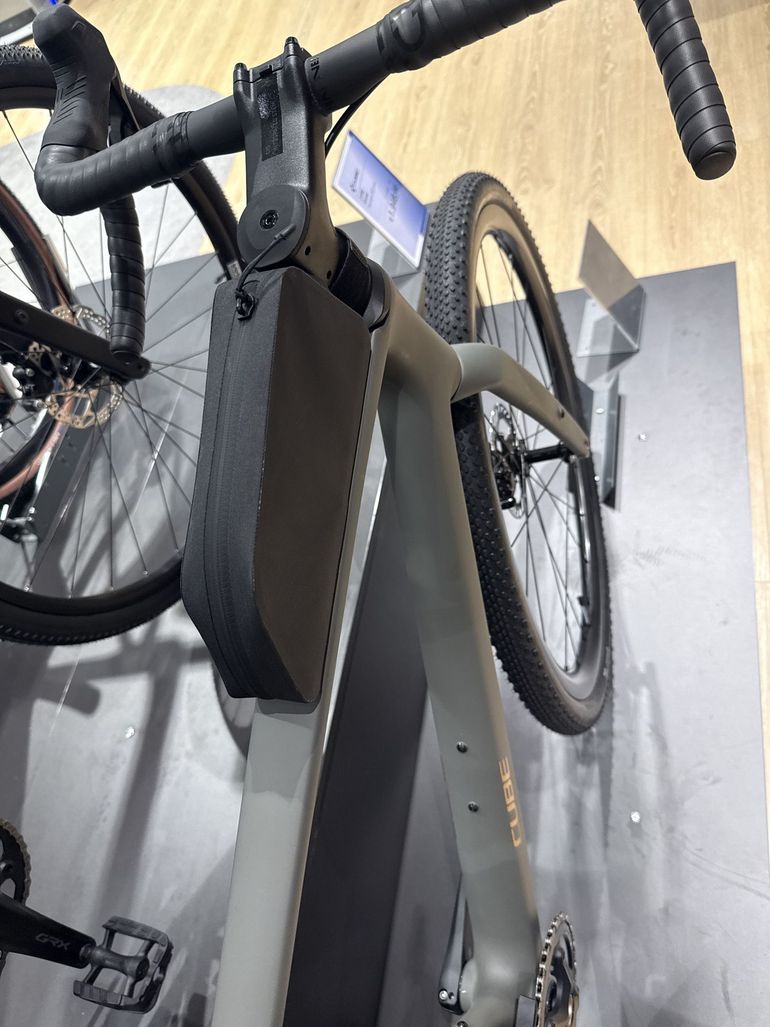 Used CUBE NUROAD C:62, EX 2026 2026 Road & Gravel, Light Gray — image 8 of 9